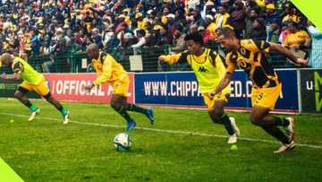 Kaizer Chiefs star Mduduzi Mdantsane faces time on the sidelines with a broken jaw