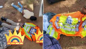 Gauteng traffic police arrest 3 police impersonators in Midrand, found with signal jammers & weapons