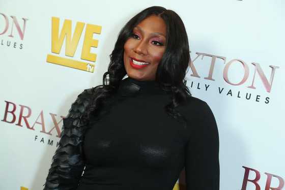 What Does Towanda Braxton Do For A Living