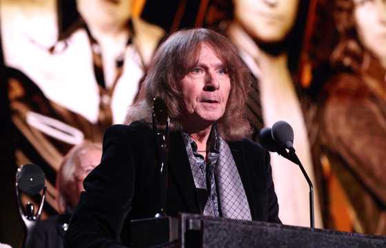 Foreigner band members: A complete guide to past and present members ...