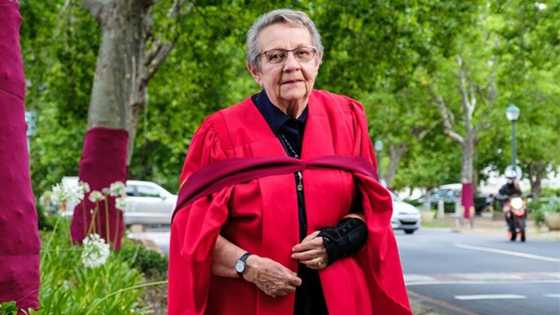 Halala: Mzansi congratulates woman, 83, who impressively bagged her 6th degree