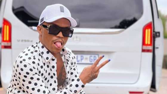 "I can MC in Afrikaans": Somizi shows off his Afrikaans 'skills' on stage in hilarious video