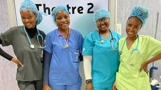 "Black excellence": Peeps admire pic of 4 strong women taking on medical field