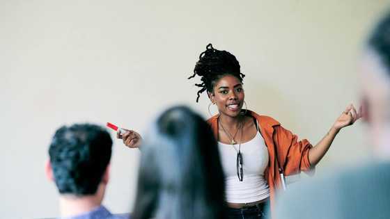 How many points are needed for teaching in South Africa in 2022