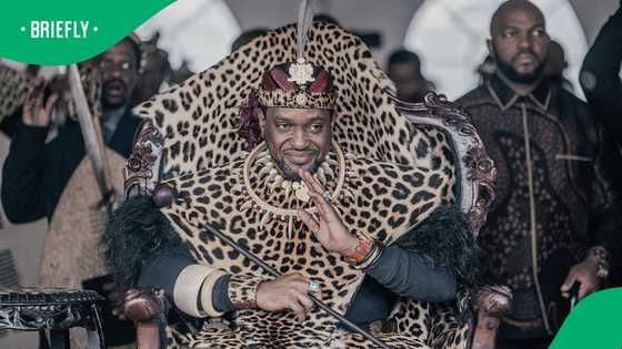 AmaZulu King Misuzulu and Queen Nomzamo Myeni board helicopter after viral argument clip