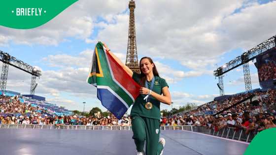 Fan gives SA's Olympic medallist Tatjana Smith R100 in viral video, Mzansi gushes