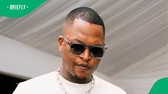 Oscar Mbo shows off a cool photo of his two sleek cars, Mzansi is impressed: "Hard work pays off"