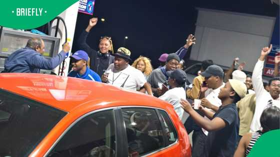 "What an achievement": South Africans celebrate full tank at petrol station in hilarious viral video