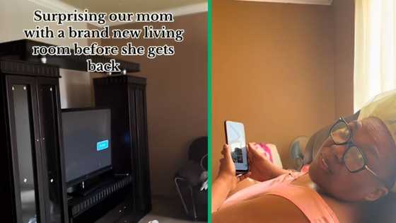 Two women surprise their mom with brand-new living room furniture in a TikTok video