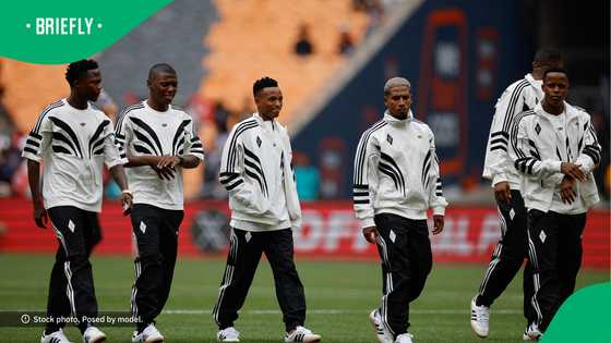 "10k on Betway gone": Orlando Pirates fan weeps after Sundowns defeat, SA cackles