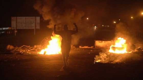 Panama govt, protesters edge closer in talks to end road closures