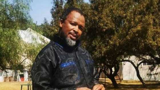 Sello Maake kaNcube celebrated with honorary award for #40yearsintheindustry