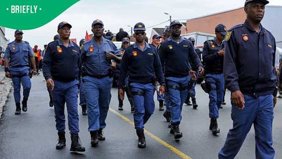 Police officer in viral bribery video under investigation as SAPS opens corruption case