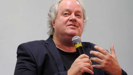 Jacques Pauw: biography, family, books, scandal, pics, facts