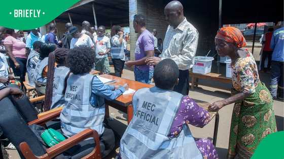 Malawi police arrest eight election officials for alleged vote tampering