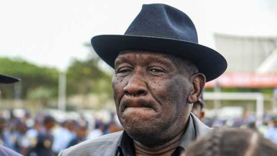 SA policing union rubbishes Bheki Cele’s claim that police will not get leave during the festive season