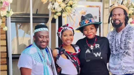 Dindeo Ranaka's a sangoma: 3 Photos of ancestral initiation graduation party