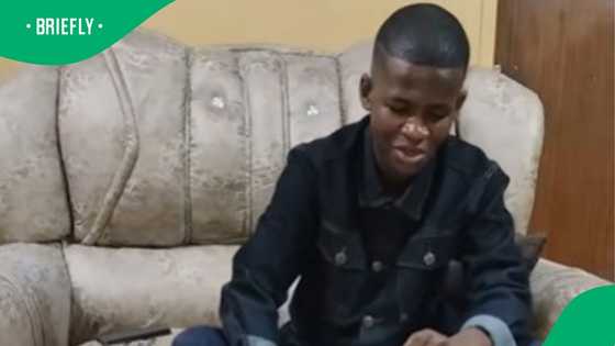Student tends to school books for 2026 before Christmas 2025 in TikTok video