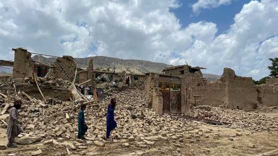 Shocked quake survivors wander through ruined Afghan villages