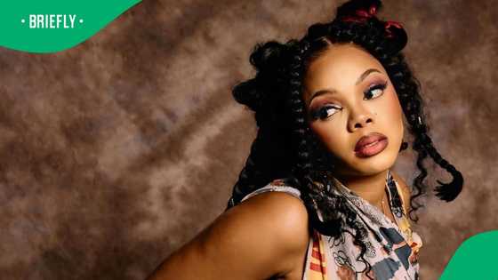 Londie London bags Best Female Personality award. Sympathy votes or well deserved?