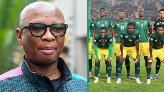 AFCON: Minister Zizi Kodwa gives Bafana Bafana players a pep talk after their loss, SA unimpressed