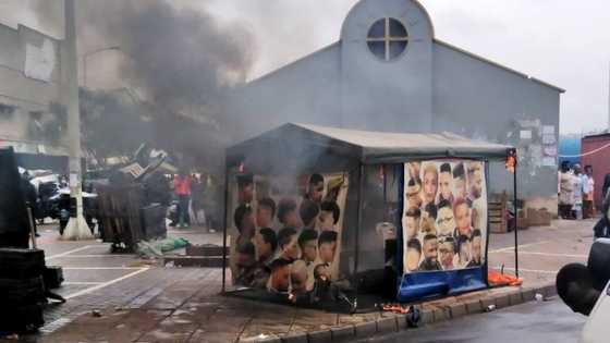 Foreign nationals targeted in Durban CBD: Shops looted, torched