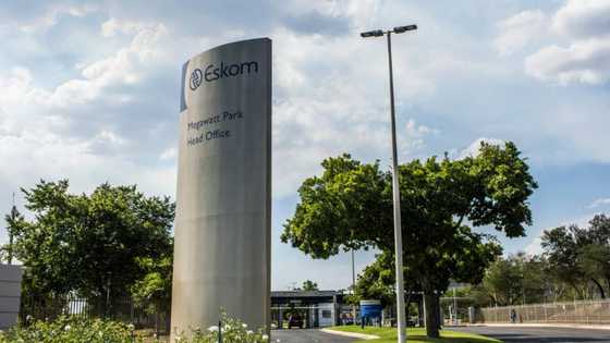 Furious Soweto residents take their protest to Eskom's front door