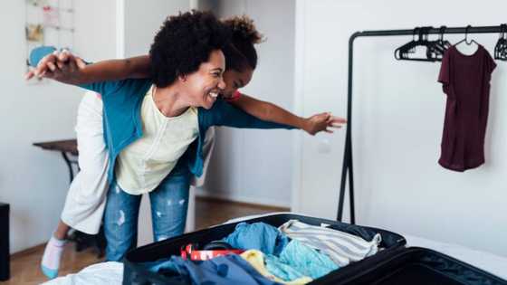 Mzansi shares their views as over 300 super rich peeps jumping ship to emigrate to foreign countries