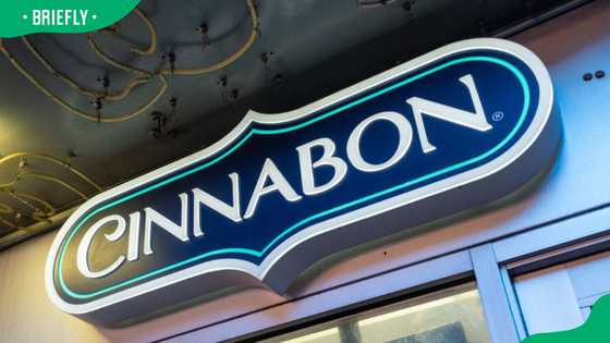 Cinnabon menu and prices in South Africa: Cinnamon rolls, drinks, and combos
