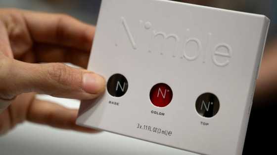 At CES, beauty products pamper with AI