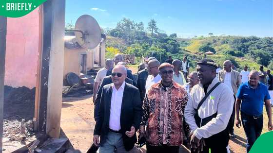 Police Minister Senzo Mchunu visits Ngizwe Mchunu's Mbumbulu home after devastating arson attack