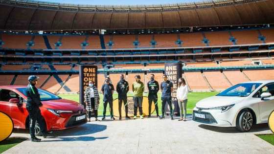 Kaizer Chiefs’ Nkosingiphile Ngcobo, Njabulo Blom rewarded with new cars