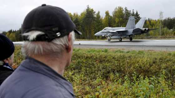 Finnish air force turns highways into landing strips