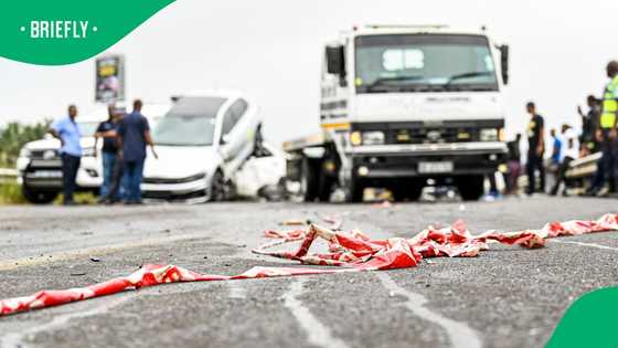 8 killed in horrific Van Reenen's Pass accident on N3