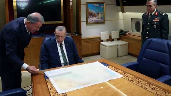Erdogan says mulling ground operation in Syria