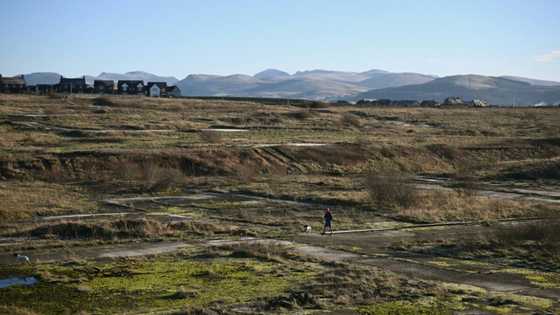 UK mine plan pits enthusiasts against environmentalists