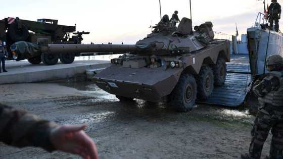 'Thin-armoured' French tanks impractical for attacks, says Ukraine commander