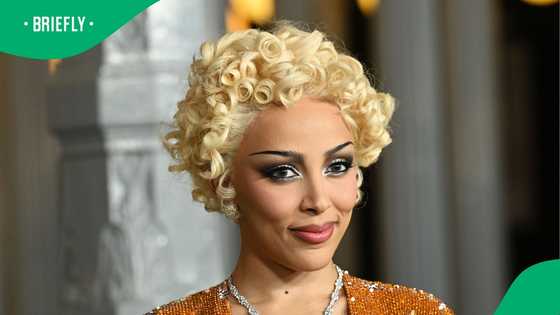 Doja Cat's alleged half-sister speaks about Dumisani Dlamini's absenteeism, SA reacts to video
