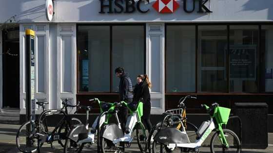 HSBC seeks to keep bank intact as shareholders vote on split