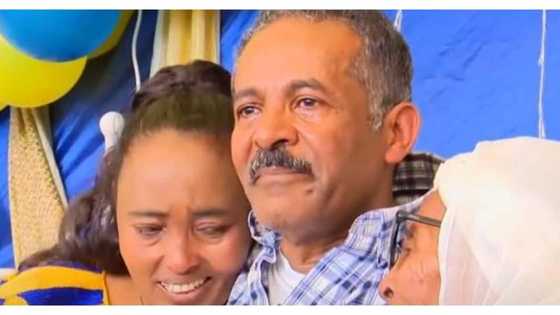 Ethiopia: mother sheds tears of joy upon reuniting with son after 47 years of separation