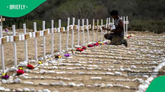 Mass burial begins as Venezuela earthquake death toll climbs past 3,500