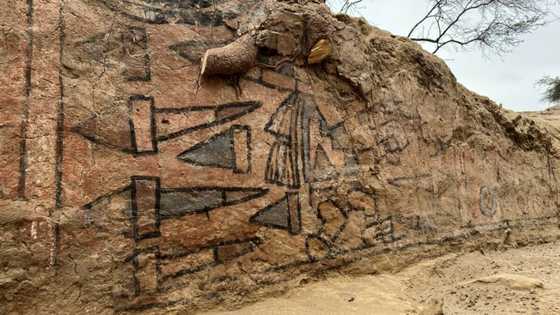 Archeologists find ancient Peruvian fresco, lost for a century