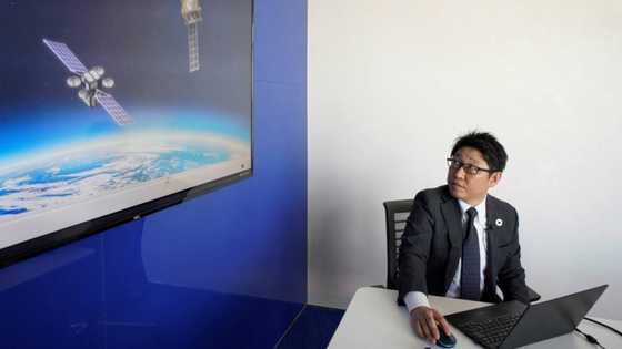 Using lasers and 'tow-trucks', Japanese firms target space debris