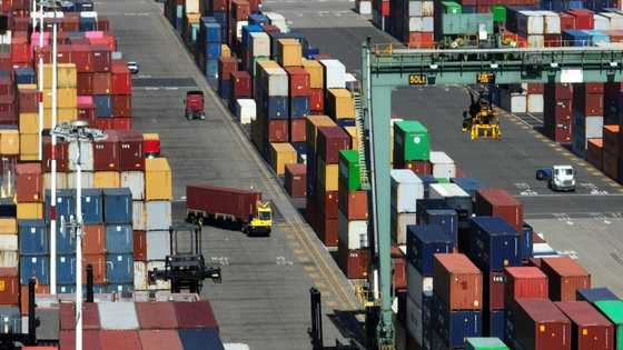 US trade deficit widens slightly on rise in imports