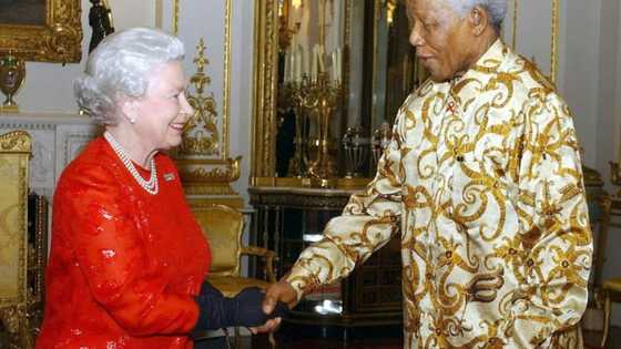 To Mandela, the queen was simply 'Elizabeth'