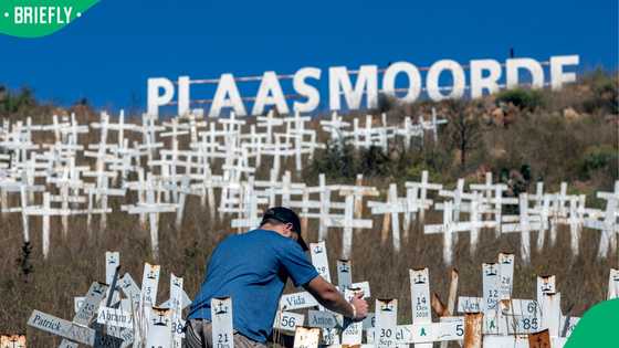 SA farm attack victims head to Washington for vigil where 3,000 white crosses will honour the dead