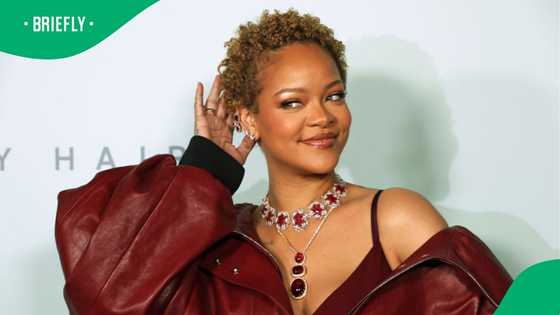 Pregnant Rihanna bares all in stunning photoshoot, fans impressed: "The body is still bodying"