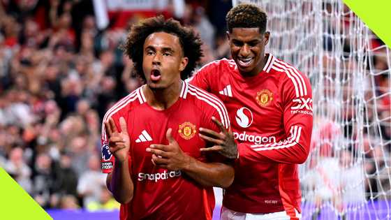 Joshua Zirkzee enjoys dream debut to get Man United off to winning start