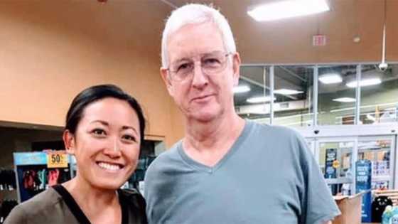 Grateful Mum thanks stranger who paid for her shopping: "I forgot my wallet at home"