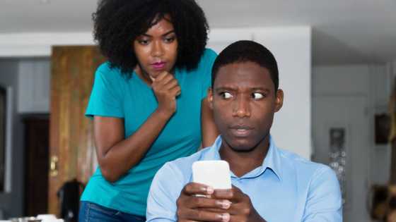 Married man ready to give up family for side chick, says "it's not serious"